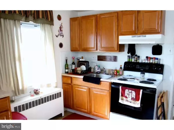 Gibbstown, NJ 08027,12 E BROAD ST