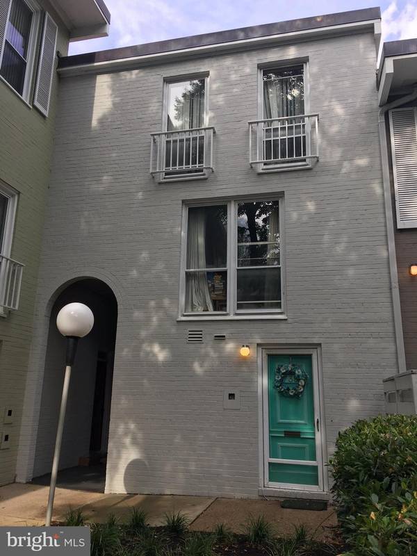 739 DELAWARE AVE SW #189, Washington, DC 20024