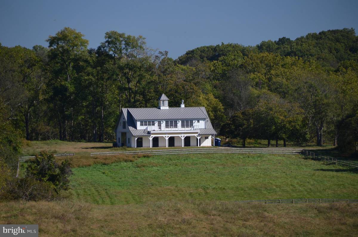 Delaplane, VA 20144,2397 DELAPLANE GRADE RD