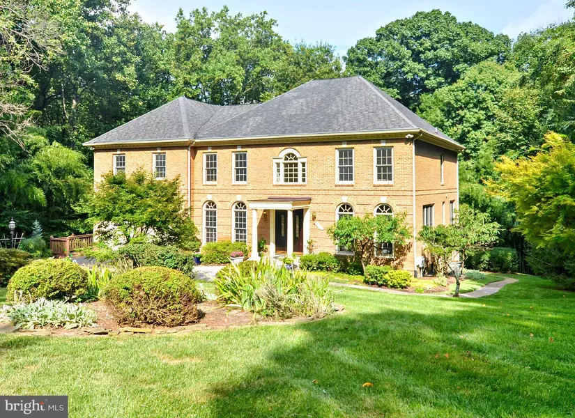 704 LIVE OAK DR, Mclean, VA 22101