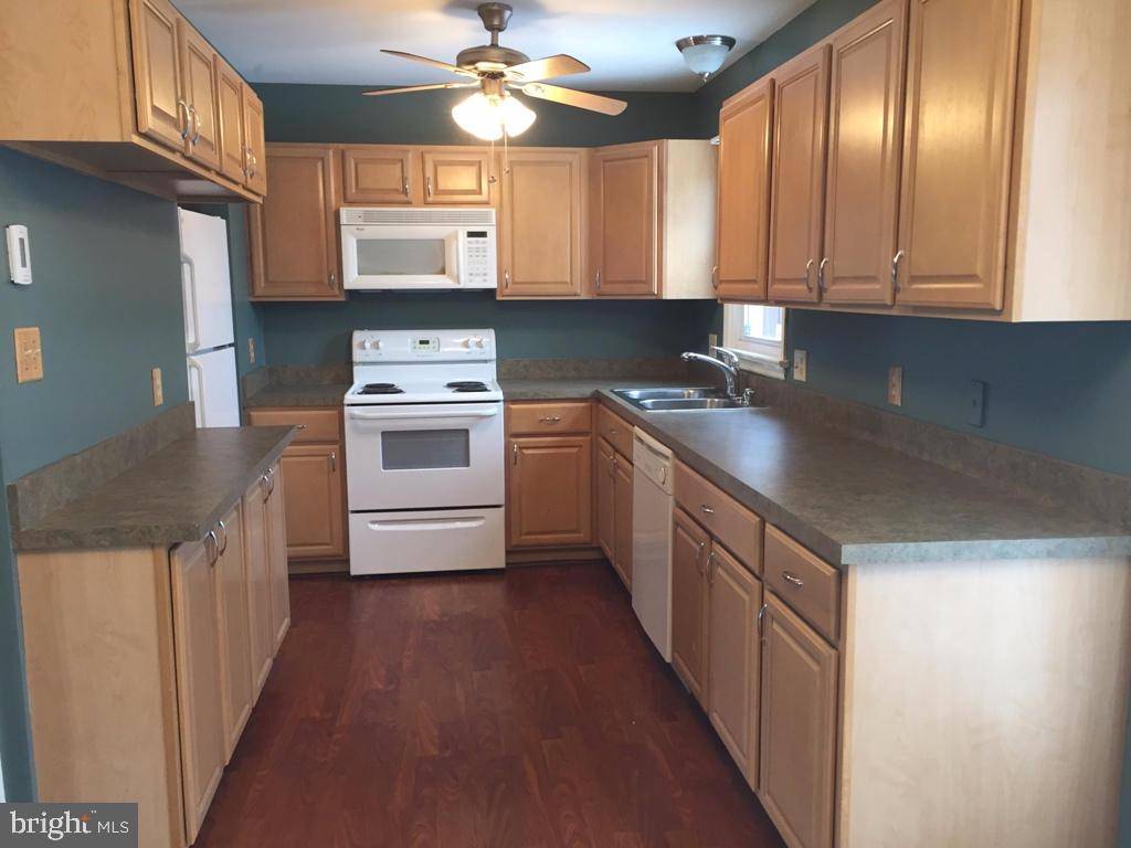 Strasburg, PA 17579,225 CROSS KEYS DR