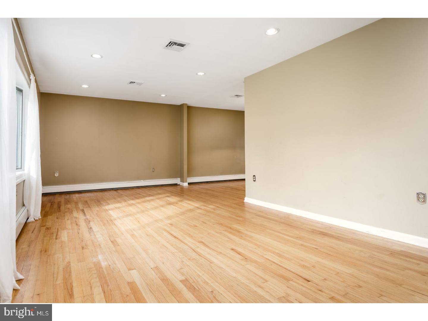 Robbinsville, NJ 08690,7 WINTERSET DR
