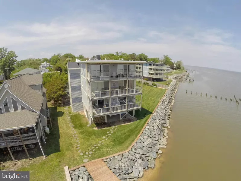 17 LINCOLN AVE #105, Colonial Beach, VA 22443