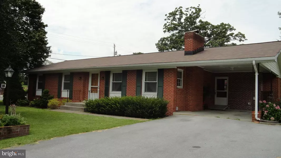 5 SMITH ST, Berryville, VA 22611