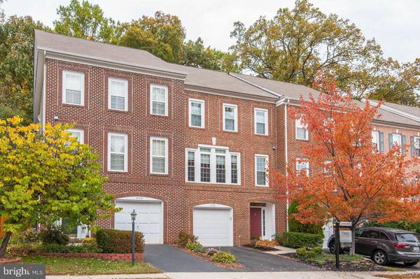 4725 BIDEFORD SQ, Fairfax, VA 22030