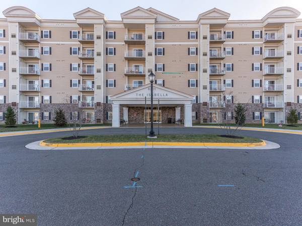 6301 EDSALL RD #211, Alexandria, VA 22312