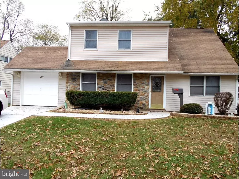 47 VILLAGE LN, Levittown, PA 19054