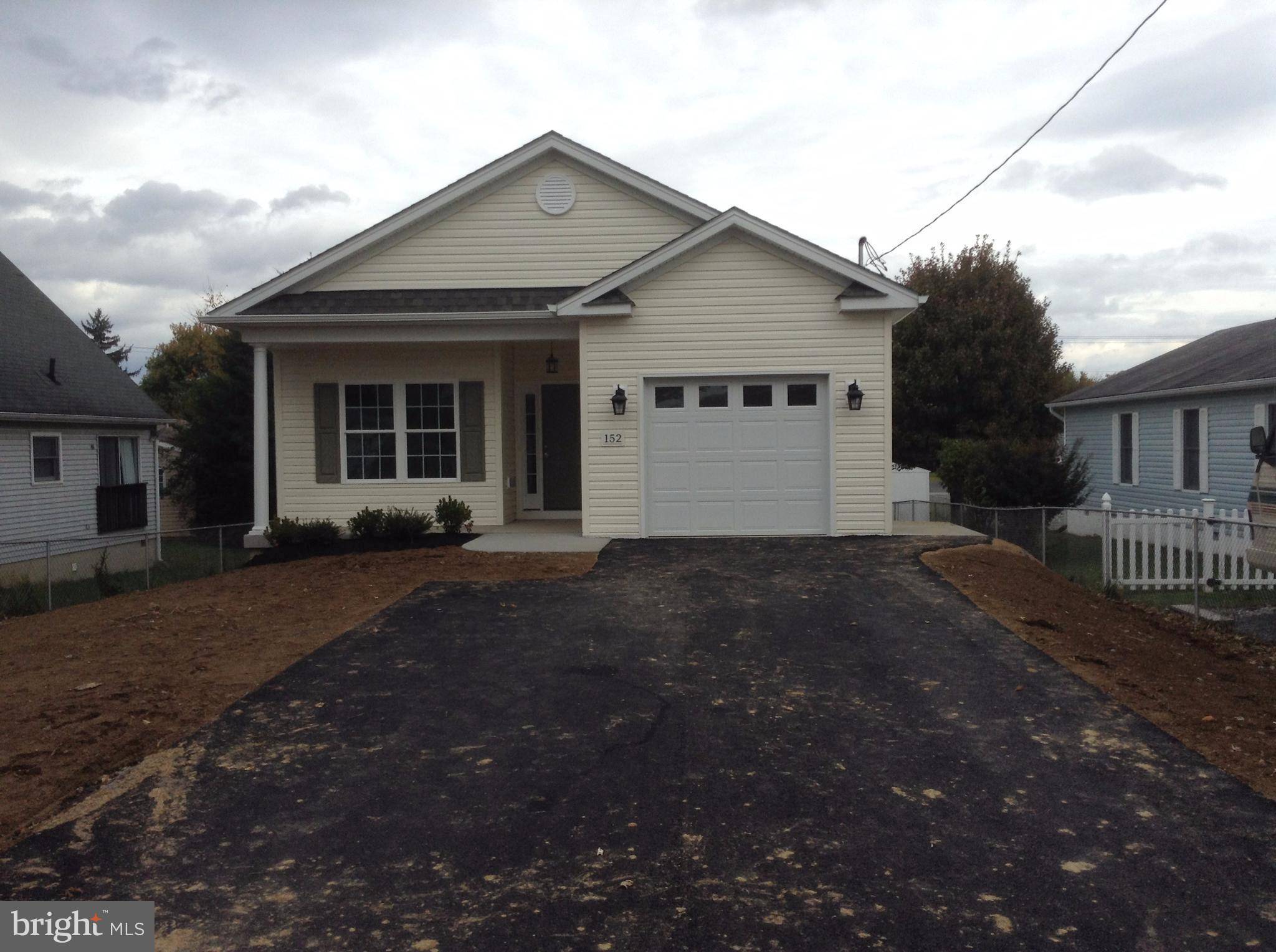 152 ROYAL, Winchester, VA 22602