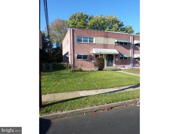 2050 VALLEY VIEW DR, Folcroft, PA 19032