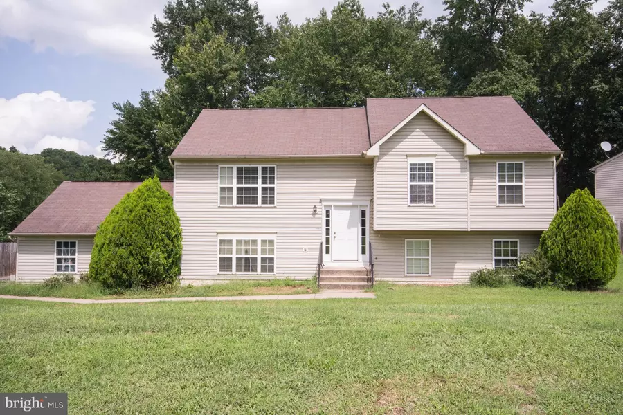 8019 BLOSSOM WOOD CT, Fredericksburg, VA 22407