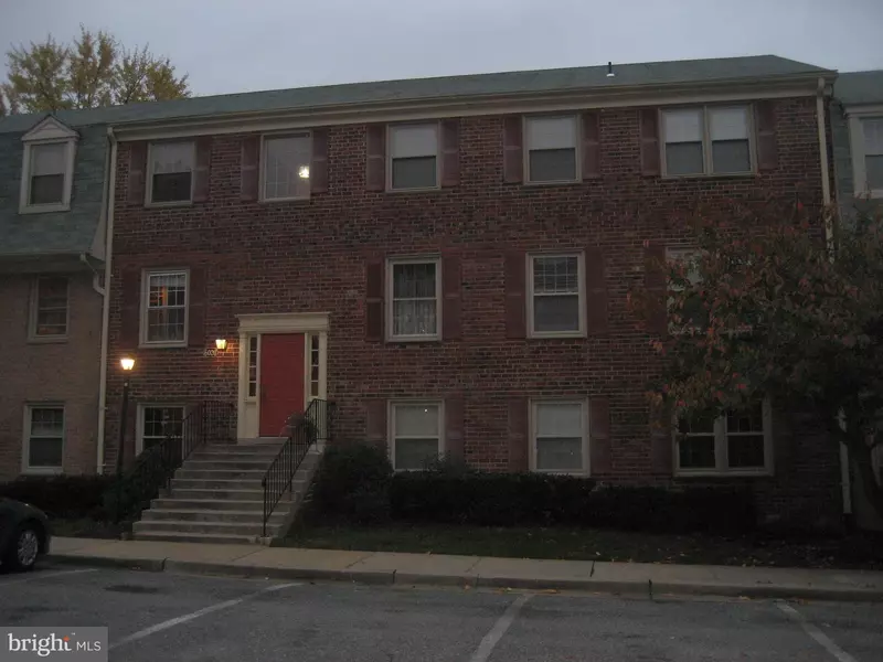 6020 WESTCHESTER PARK DR #102, College Park, MD 20740