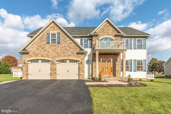 172 SUMMER BREEZE LN, Chambersburg, PA 17202