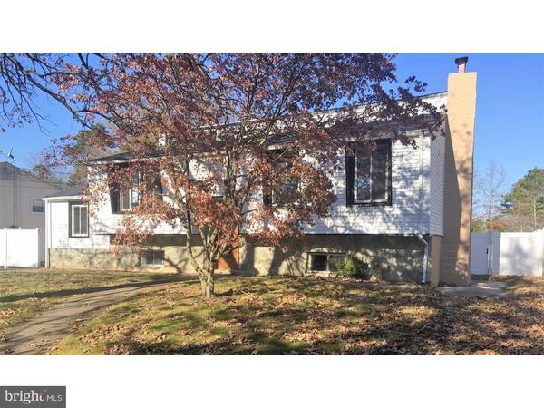 304 W COLLINGS DR, Williamstown, NJ 08094