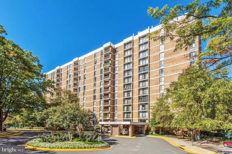 2311 PIMMIT DR #704, Falls Church, VA 22043