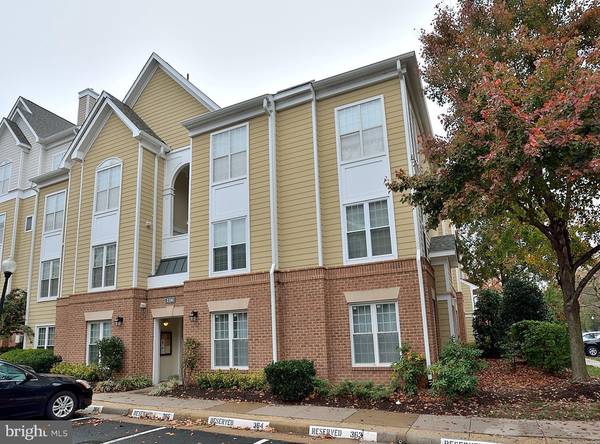 2100 HIGHCOURT LN #103, Herndon, VA 20170