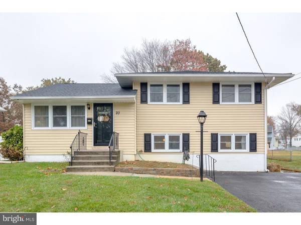 20 BEAVER DR, Barrington, NJ 08007