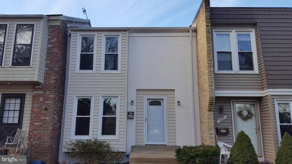 347 SHENANDOAH ST SE, Leesburg, VA 20175