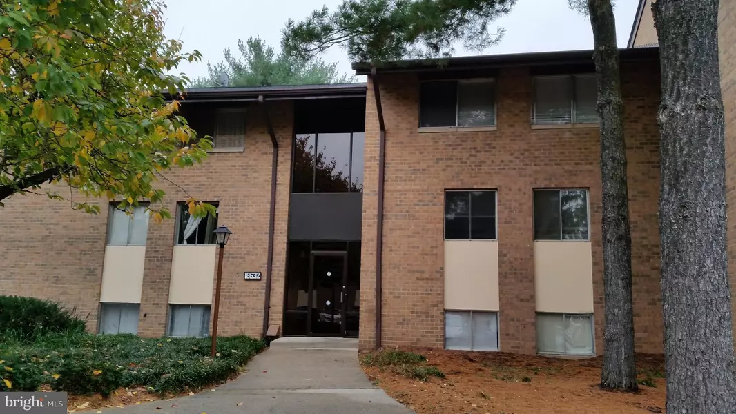 18632 WALKERS CHOICE RD #2, Montgomery Village, MD 20886