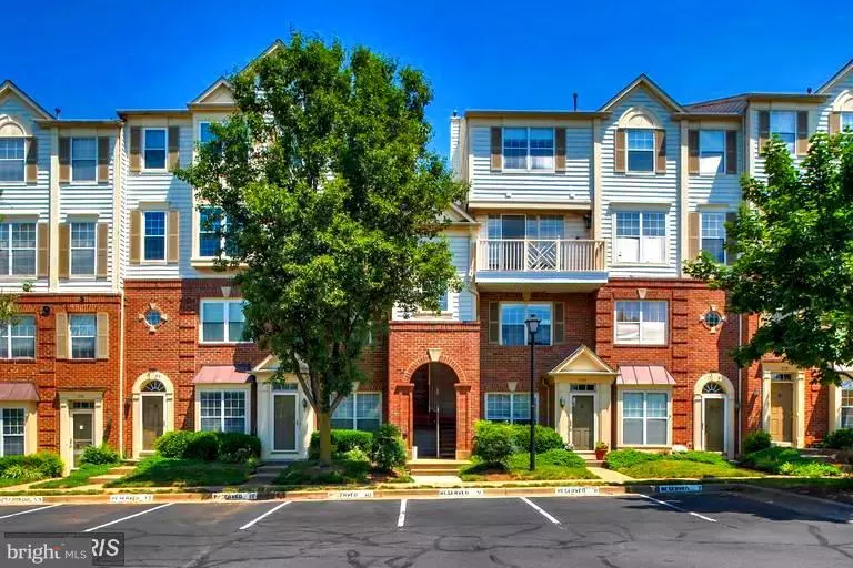 1725 BRADDOCK RD W #303, Alexandria, VA 22302