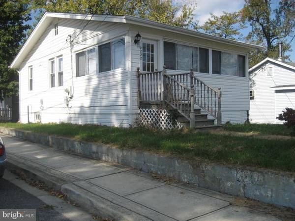 9222 BAY AVE, North Beach, MD 20714