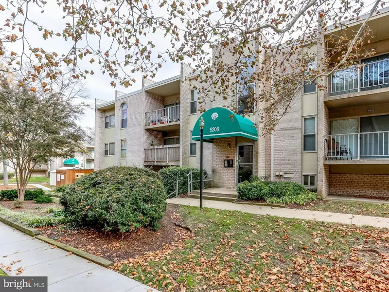 5205 DUKE ST #302, Alexandria, VA 22304