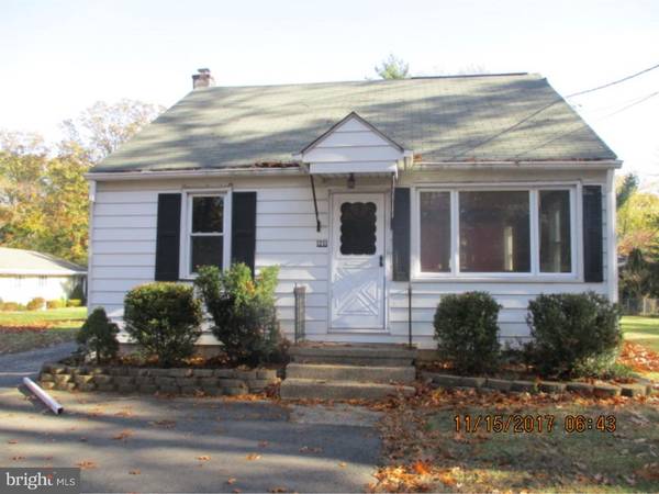 1211 S FAIRVIEW ST, Delran, NJ 08075