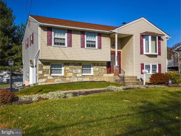 960 RAMSAY RD, Warminster, PA 18974