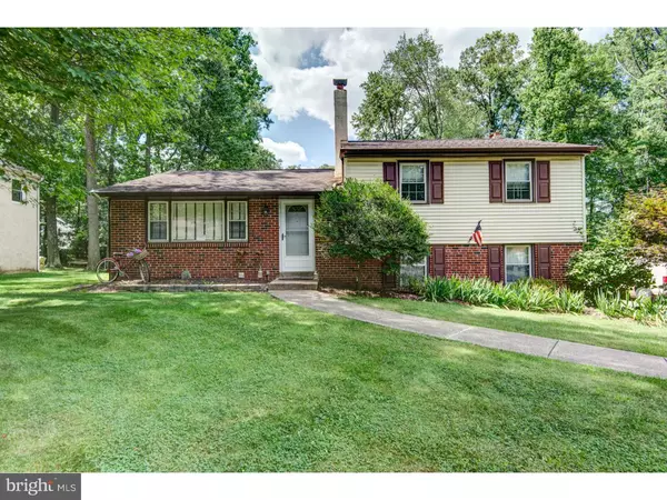 171 DEER RUN RD, Willow Grove, PA 19090