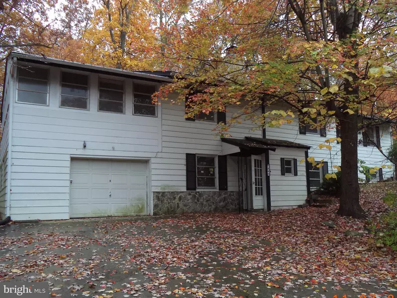 44 BLACK OAK RD, Harpers Ferry, WV 25425