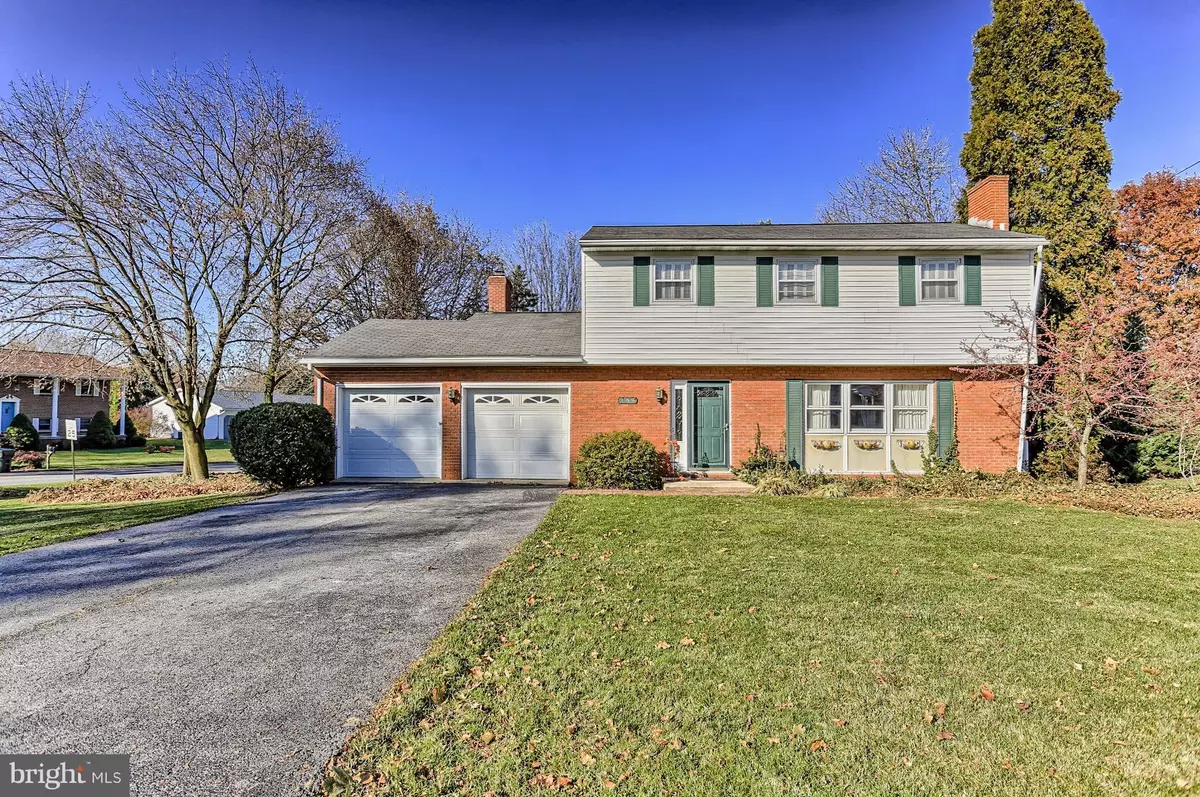 Shippensburg, PA 17257,109 PIN OAK LN