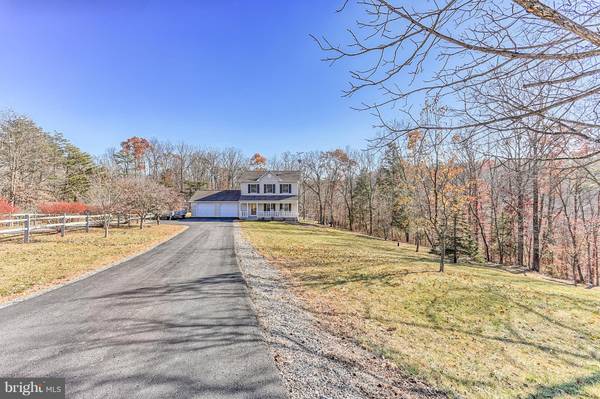 134 LONE OAK CT, Bunker Hill, WV 25413