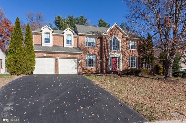 9303 BRAYMORE CIR, Fairfax Station, VA 22039