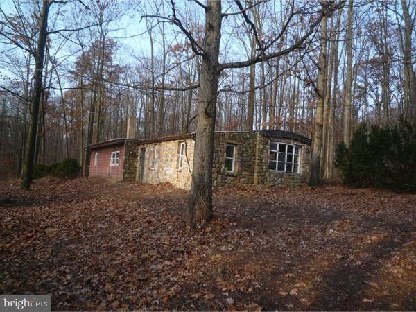 1550 PINE GROVE RD, Bethel, PA 19507