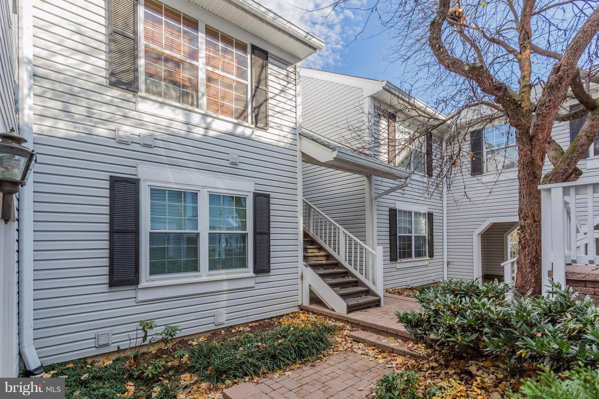 Arlington, VA 22206,2911-D WOODLEY ST #4