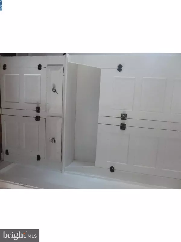 Gibbstown, NJ 08027,631 DEMOCRAT RD