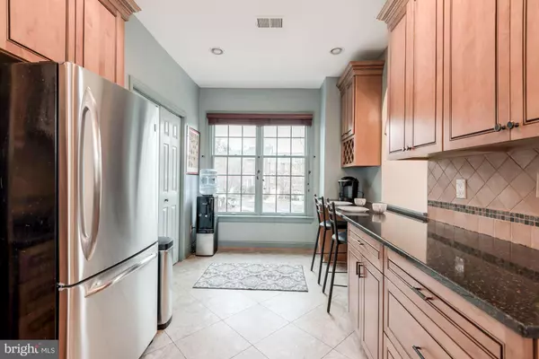 Alexandria, VA 22305,3823 COURTLAND CIR