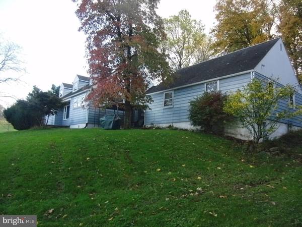 4821 SHIMERVILLE RD, Emmaus, PA 18049