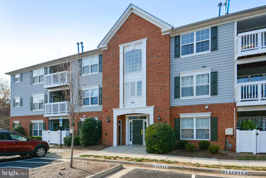 501 CONSTELLATION SQ SE #J, Leesburg, VA 20175