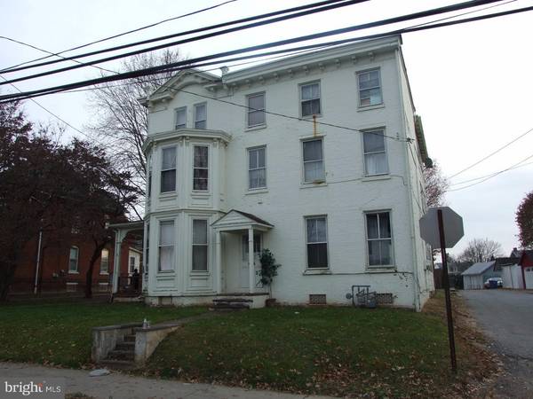 518 MARKET ST, Oxford, PA 19363