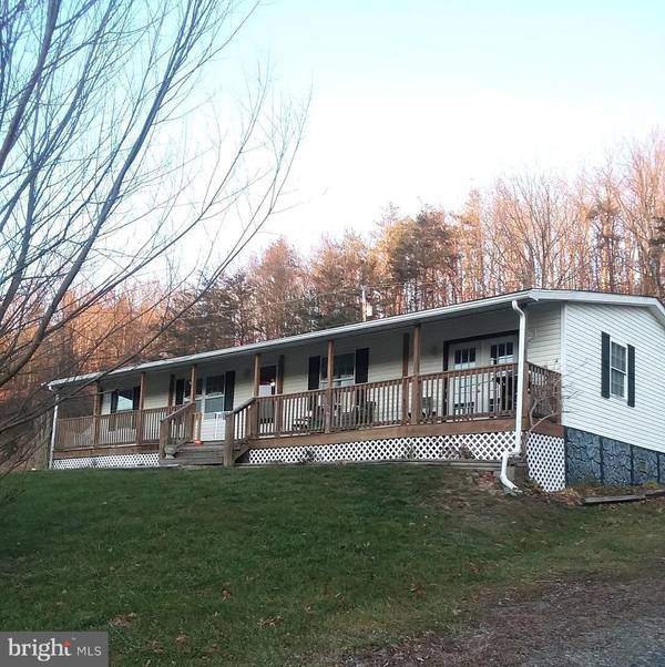 33 GINEVAN RIDGE RD, Augusta, WV 26704