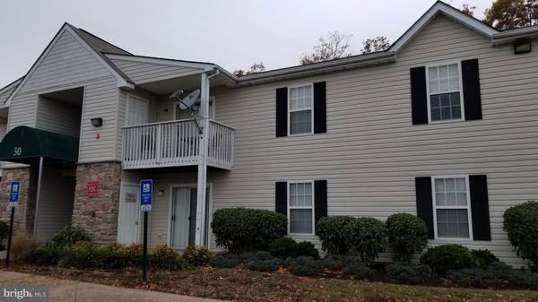 50 WHITE PINE CIR #202, Stafford, VA 22554