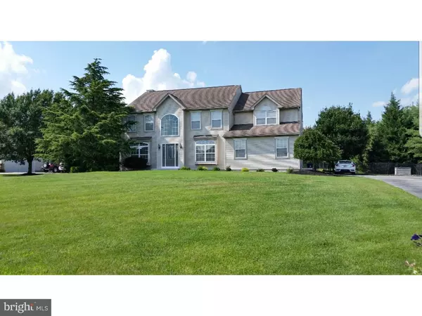 21 PEACH RIDGE DR, Mullica Hill, NJ 08062