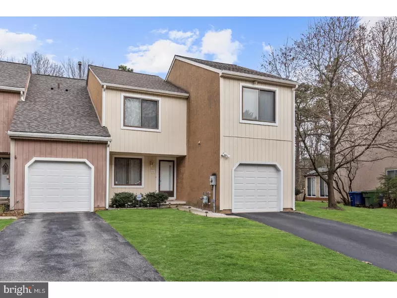 30 QUEEN ANNE CT, Marlton, NJ 08053