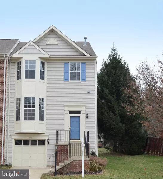 47608 COMER SQ, Sterling, VA 20165