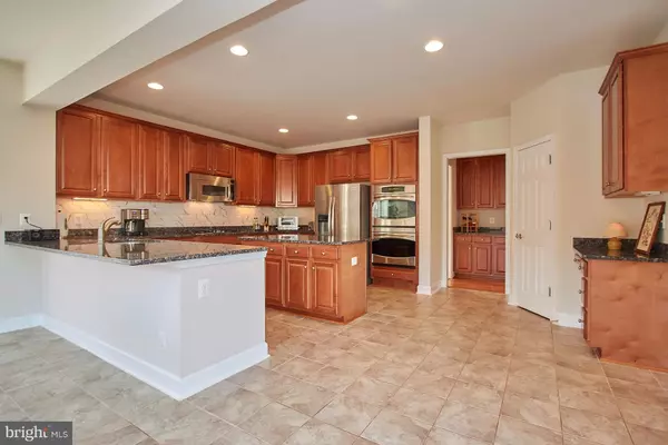 Manassas, VA 20112,9008 FLETCHER FARM CT