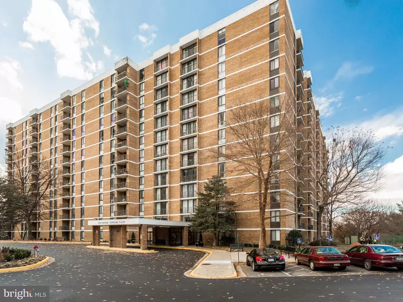 2311 PIMMIT DR #705, Falls Church, VA 22043