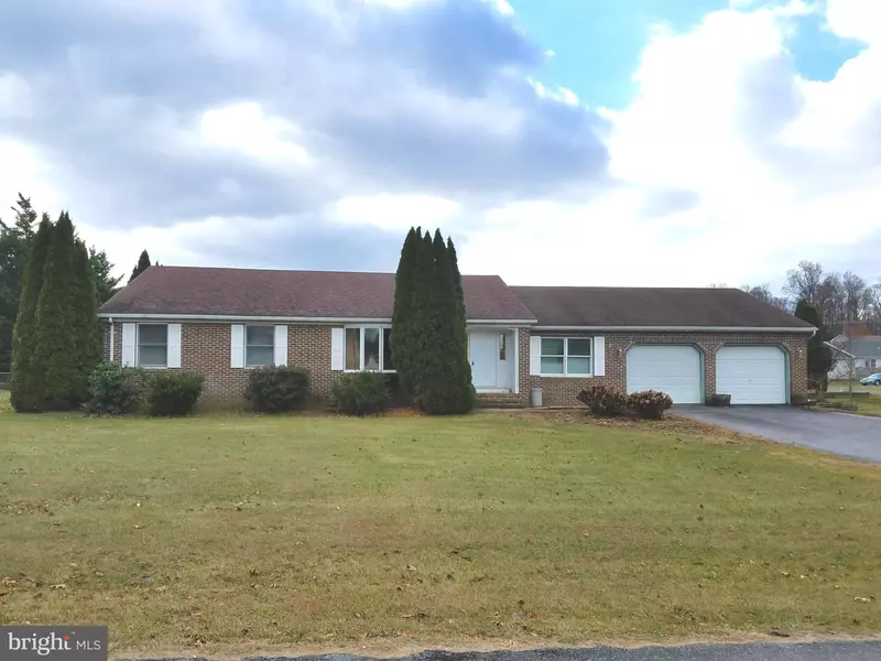 110 PIPPIN DR, Martinsburg, WV 25403