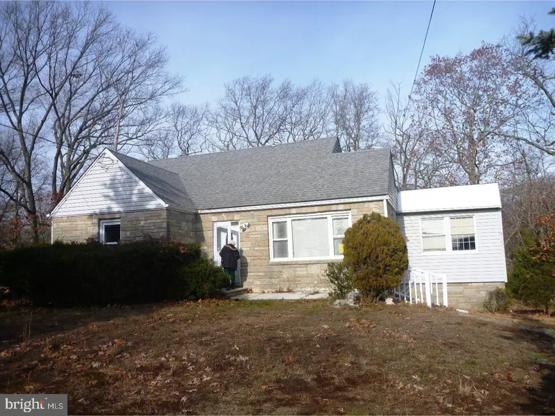 97 W 2ND AVE, Pine Hill, NJ 08021