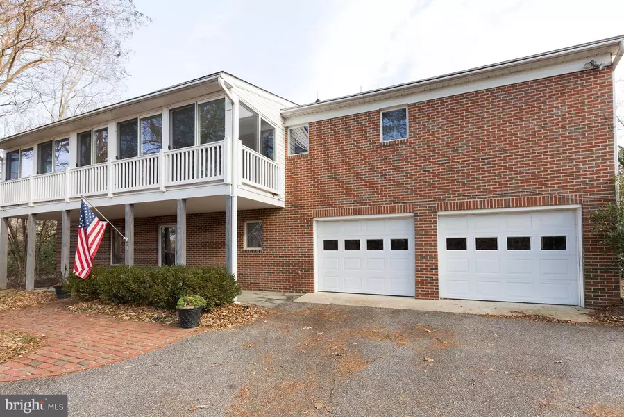 1110 WHITE SANDS DR, Lusby, MD 20657