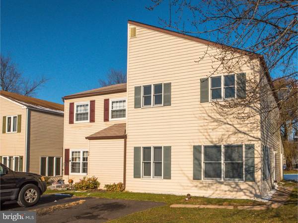 14 PENNINGTON LN, Quakertown, PA 18951